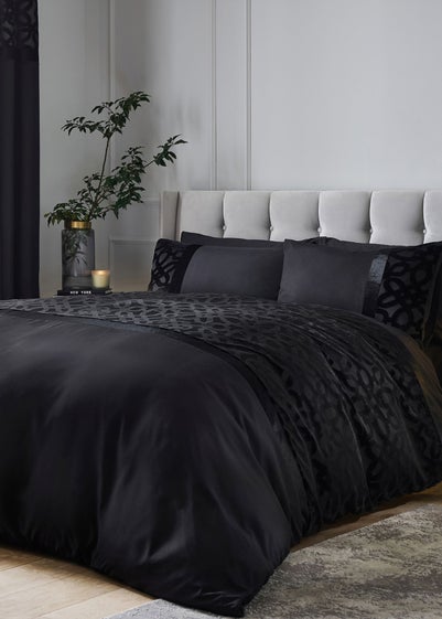 Catherine Lansfield Lattice Cut Velvet Duvet Cover Set