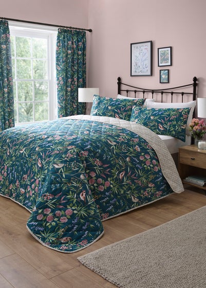 Dreams & Drapes Design Caraway Green Quilted Bedspread