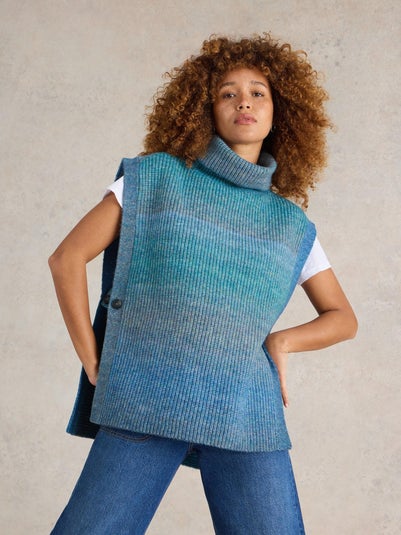 Strickponcho in Space-Dye-Optik