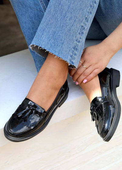 Linzi Kamille Black Faux Patent Leather Classic Slip On Loafer