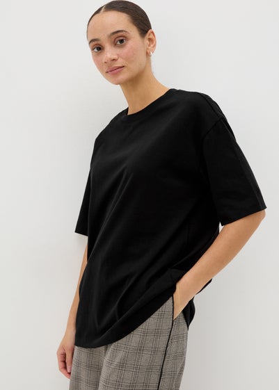 Black Oversized T-Shirt