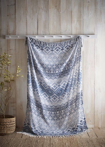 Appletree Hygge Sakari Tassled Blue Throw