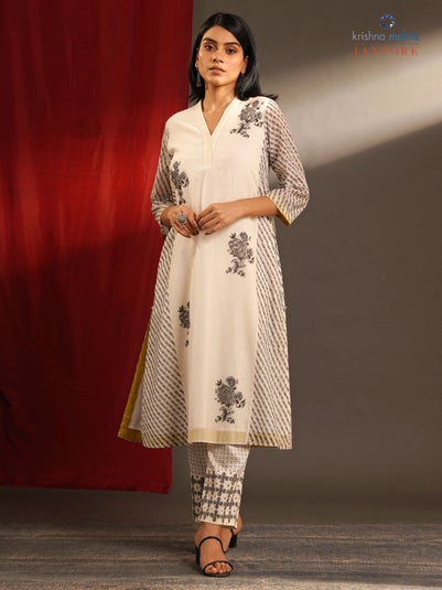 Women White Cotton silk Straight Fit Block print Kurta