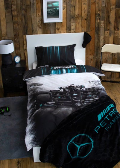 Mercedes Digital Skyline Formula 1 Reversible Duvet Cover Set