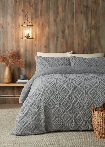 Fusion Snug Romo Grey Pinsonic Fleece Duvet Cover Set