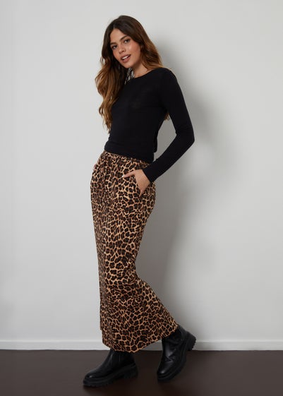 Threadbare Brown Midori Leopard Print Cotton Jersey Midi Skirt with Pockets