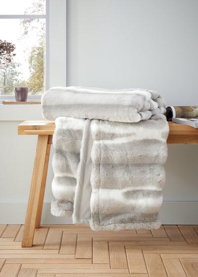 Catherine Lansfield Flint Cosy Faux Fur Blanket Throw (130x170 cm)