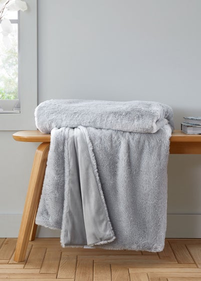 Catherine Lansfield Cosy Glamour Fur Blanket Throw (130x170 cm)