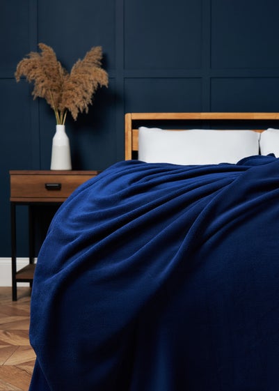 BHS Microfleece Navy Throw (140 x 180cm)