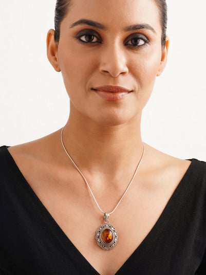 Ethnika by Deepika Sunder Women Silver Silver Fashion Spring Ring Amber Necklace