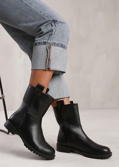 Where's That From Delta Black Grain Wide-Fit Mid Calf Boots