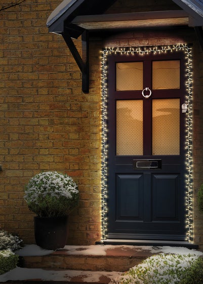 Premier Decorations 440 Warm White LED Supabrights Door Garland