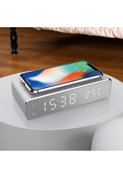 RED5 Silver Wireless Charging Alarm Clock Silver