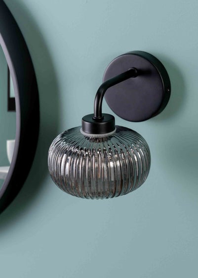 ValueLights Amaia Matte Black Wall Light with Clear Globe Shade