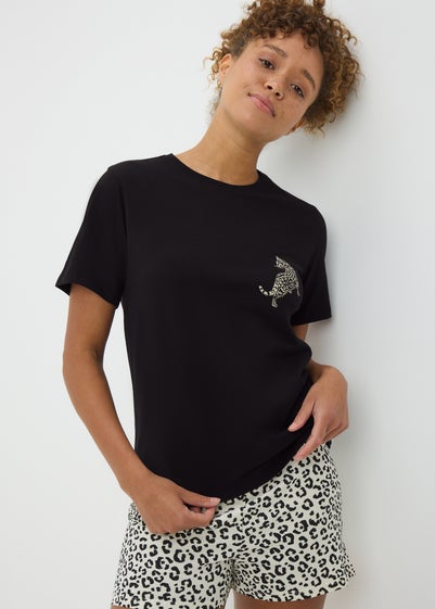 Black Animal Print Shorts & T-Shirt Pyjama Set