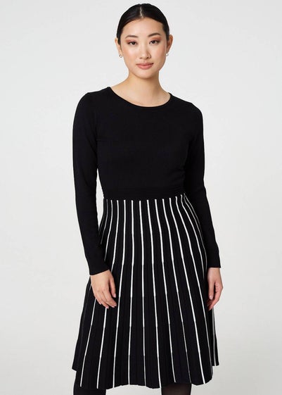 Izabel London Black Striped Pleat Skirt Knitted Midi Dress