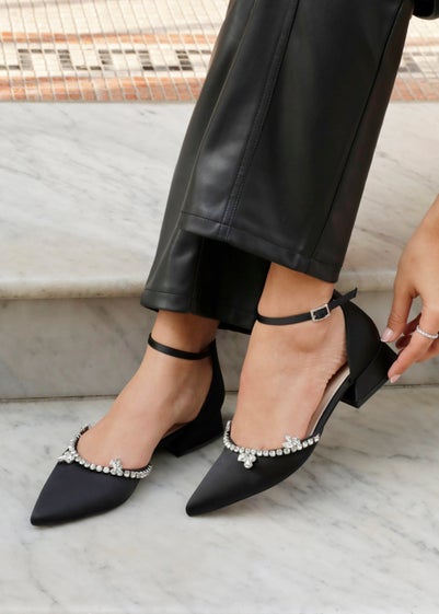 Linzi Lucia Black Satin Court Style Low Block Heel