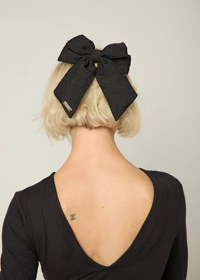 Madein Black Quilted Dahlia 3D Hair Bow