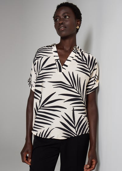 Et Vous White Palm Leaf V-Neck Top