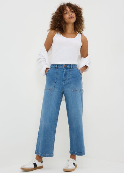 Midwash Scalloped Edge Cropped Jeans