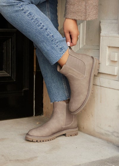 Linzi Porter Taupe Nubuck Classic Chelsea Boot