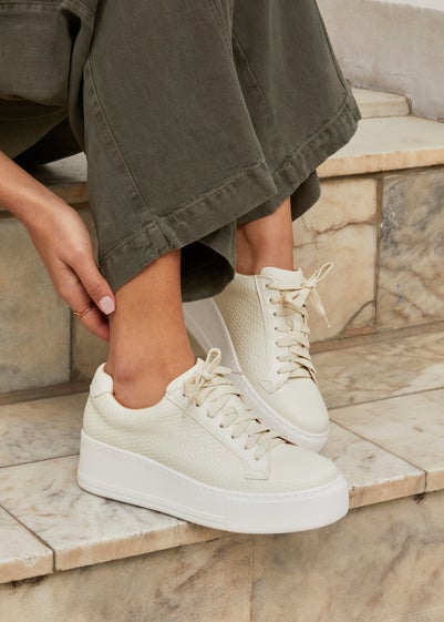 Linzi Twyla Cream Faux Leather Platform Trainer