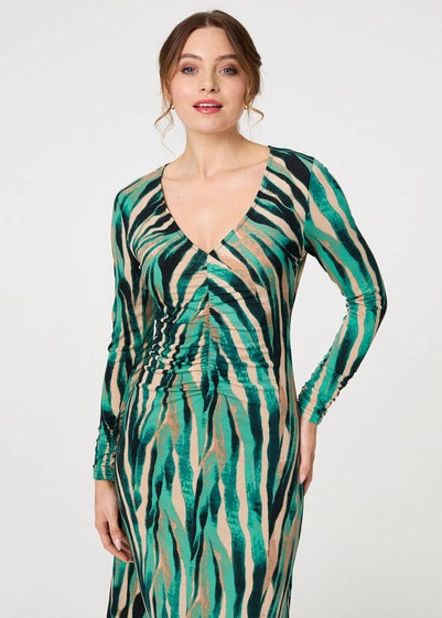 Izabel London Green Abstract Print Ruched V-Neck Midi Dress