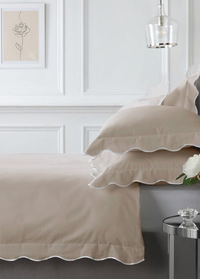 Appletree Boutique Scallop Edge Natural Duvet Cover Set