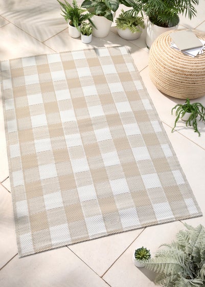 Dreams & Drapes Design Gingham Natural Outdoor Rug