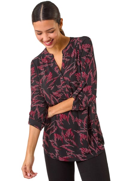 Roman Red Textured Abstract Print V-Neck Stretch Shirt