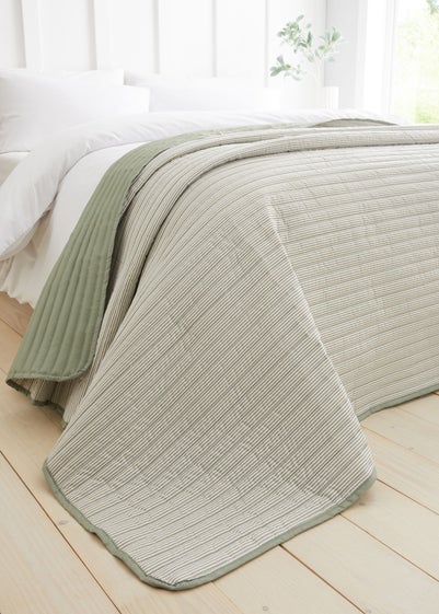 Catherine Lansfield Stripe Quilted Reversible 220x230cm Bedspread