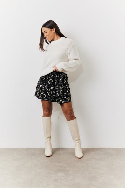 In The Style Black Flippy Mini Skirt