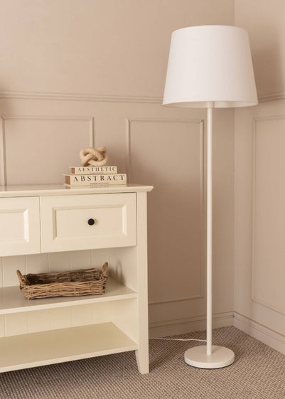 ValueLights Charlie Painted White Floor Lamp with Large Tapered Shade