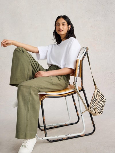 Chinohose Twister mit weitem Bein