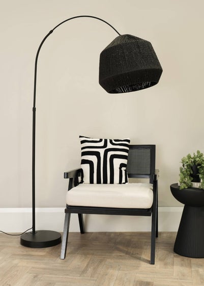 ValueLights Louis Matte Black Floor Lamp with Tapered Shade