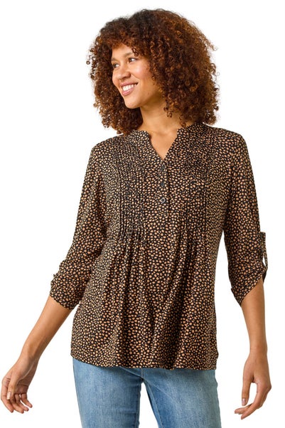 Roman Black Spot Print V-Neck Stretch Shirt