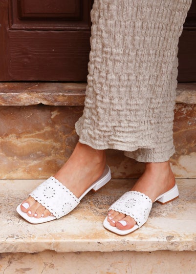 Linzi Lavender White Faux Leather Mule