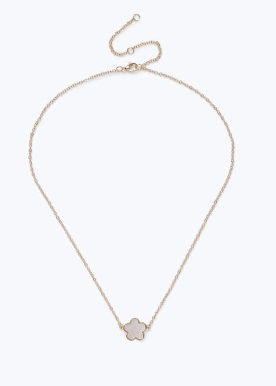 Muse White Flower Necklace
