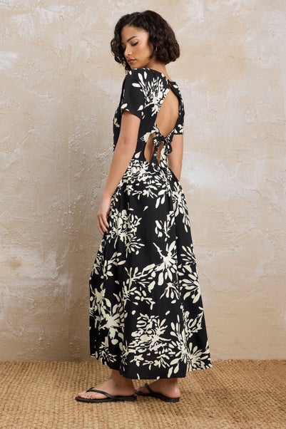 PixieGirl Petite Black Floral Print Tie Back Midaxi Dress