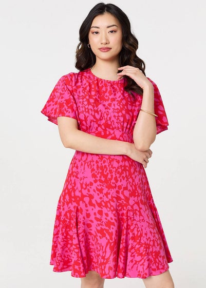 Izabel London Red Printed Angel Sleeve Knee Length Dress