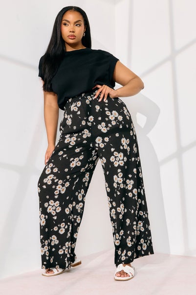 Yours Curve Black Daisy Print Wide Leg Trousers