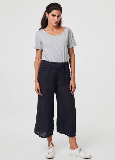 Izabel London Navy High Waist Stretchy Crop Trousers