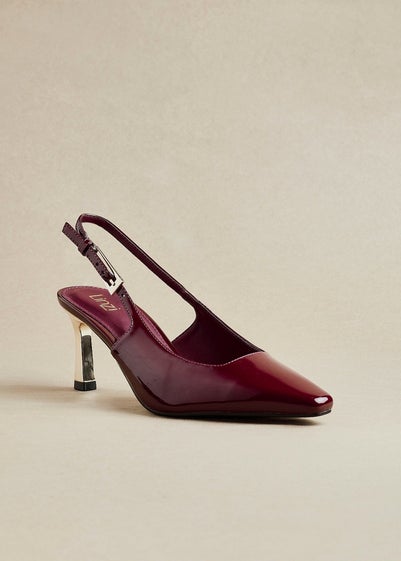Linzi Avani Burgundy Faux Leather Court Heel