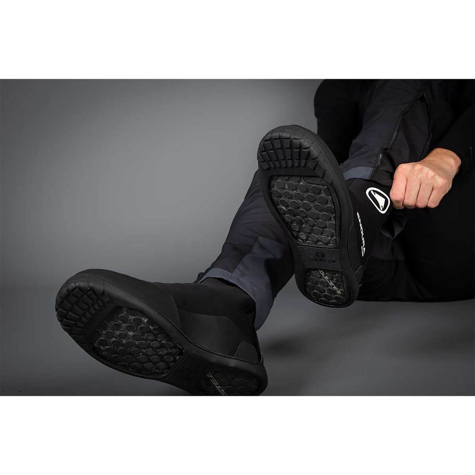 MT500 Plus Overshoe II Black