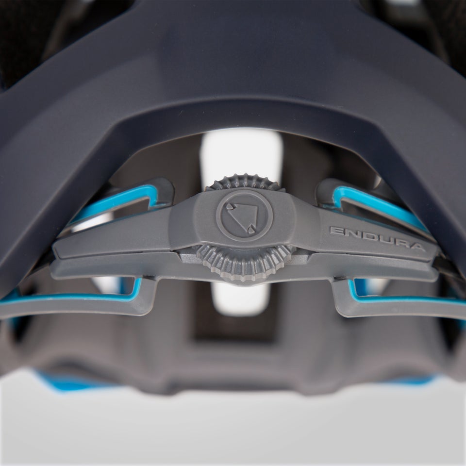 SingleTrack Helm - Electric Blue