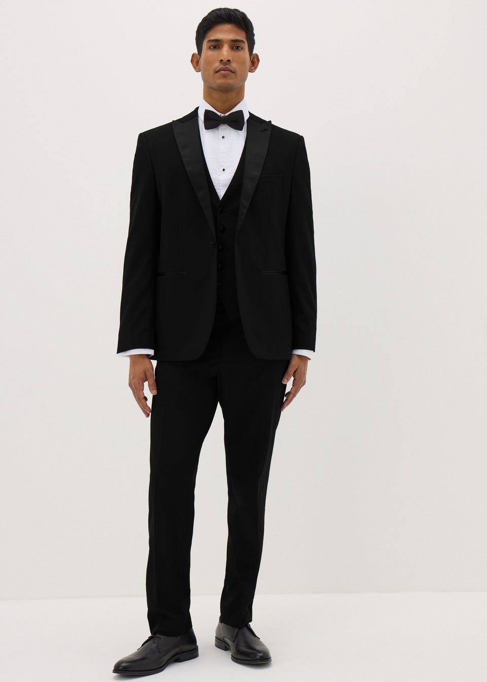 Taylor & Wright White Regular Fit Tuxedo Shirt & Bow Tie Set