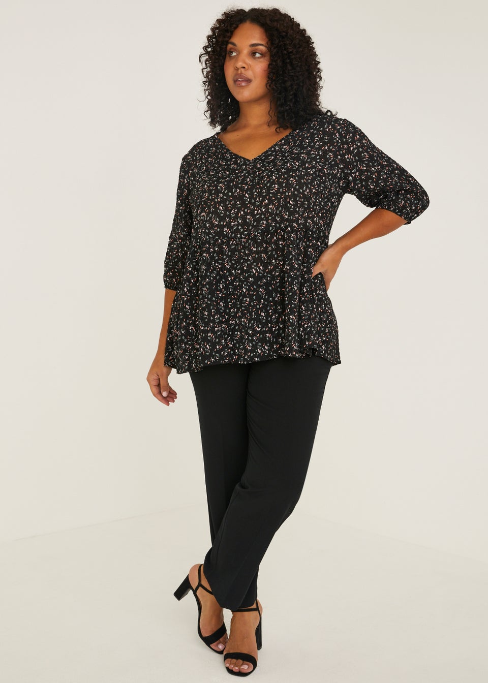 Curve black trousers top