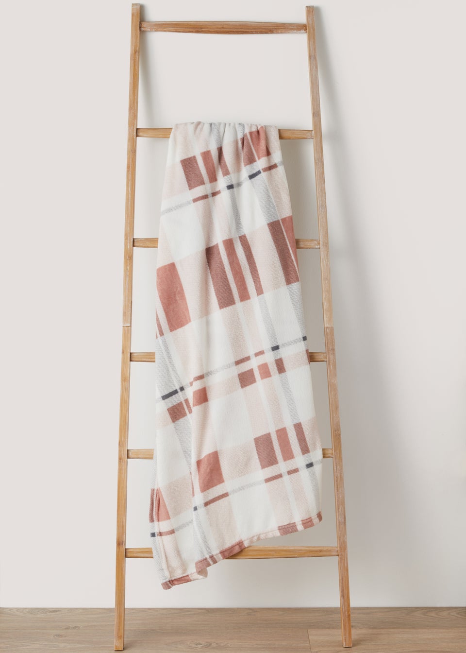 Pink Check Fleece Throw Blanket 130cm x 150cm