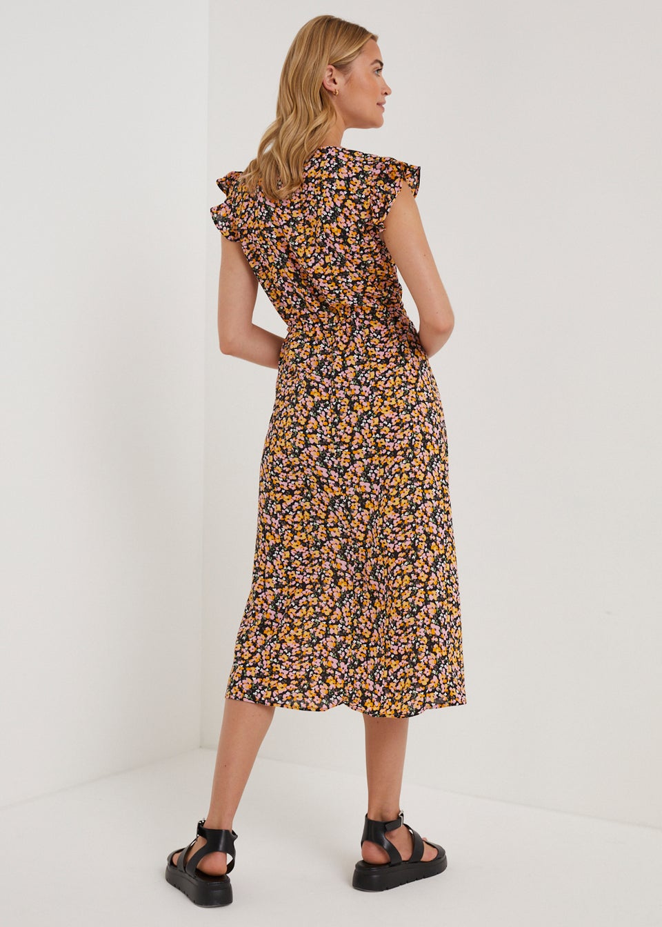 JDY Noyla Black Floral Dress Matalan