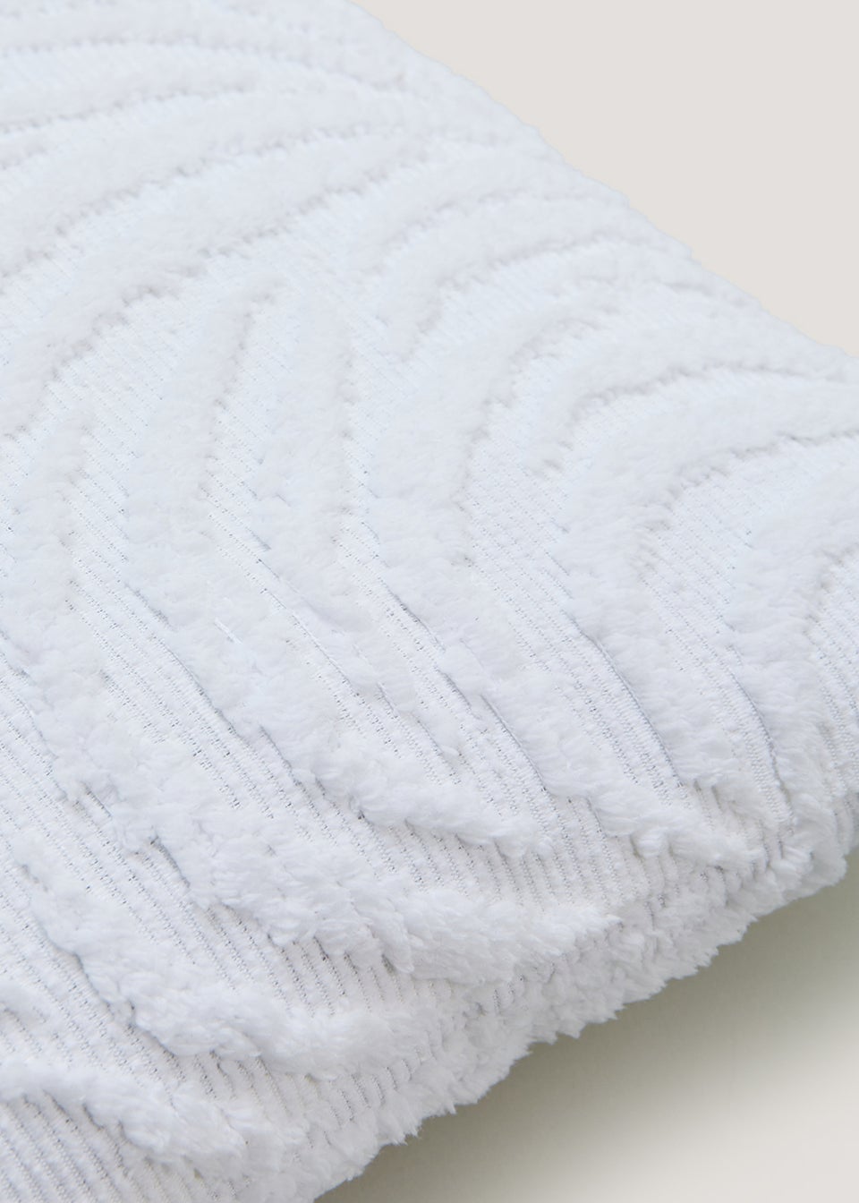 White Chenille Tufted Cushion (43cm x 43cm)